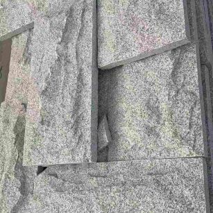 贵州 芝麻白自然面花岗岩成品板