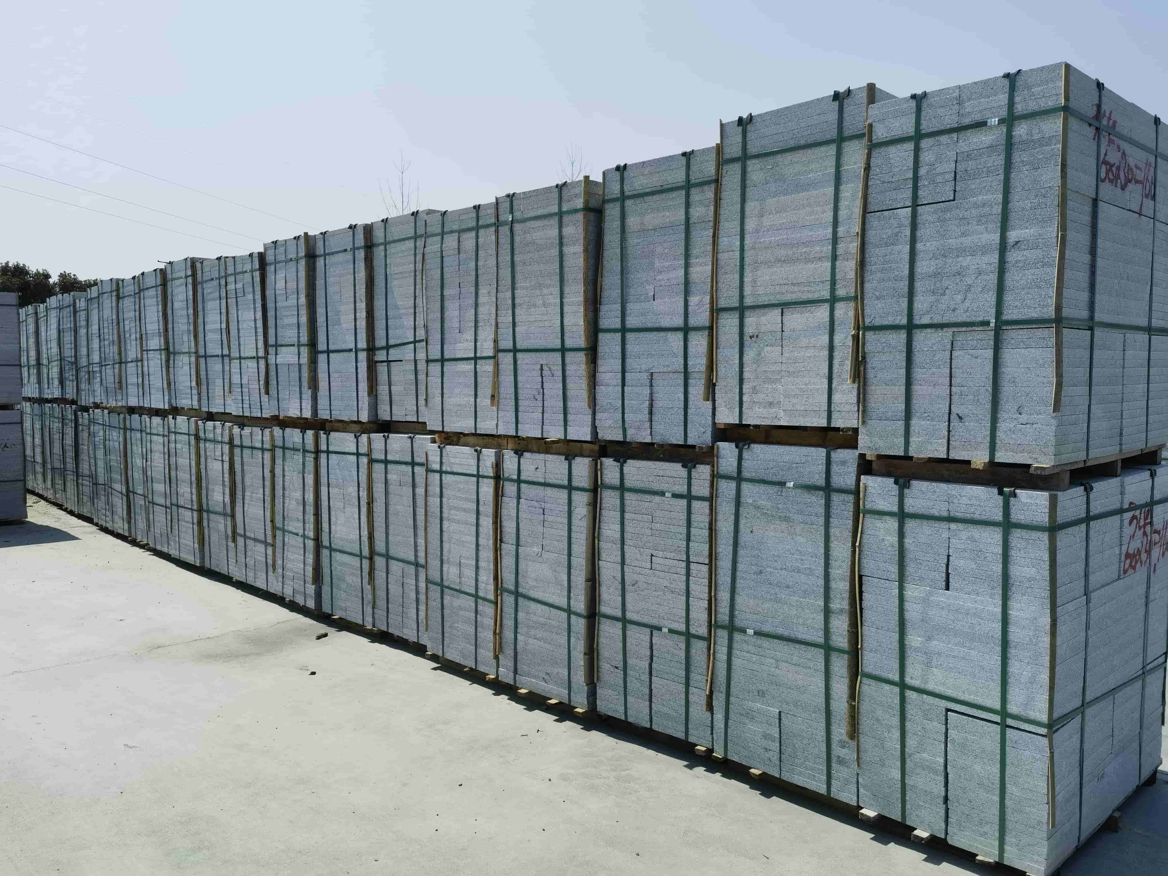 贵州芝麻白火烧300*600处理价：3公分23元，5公分28元