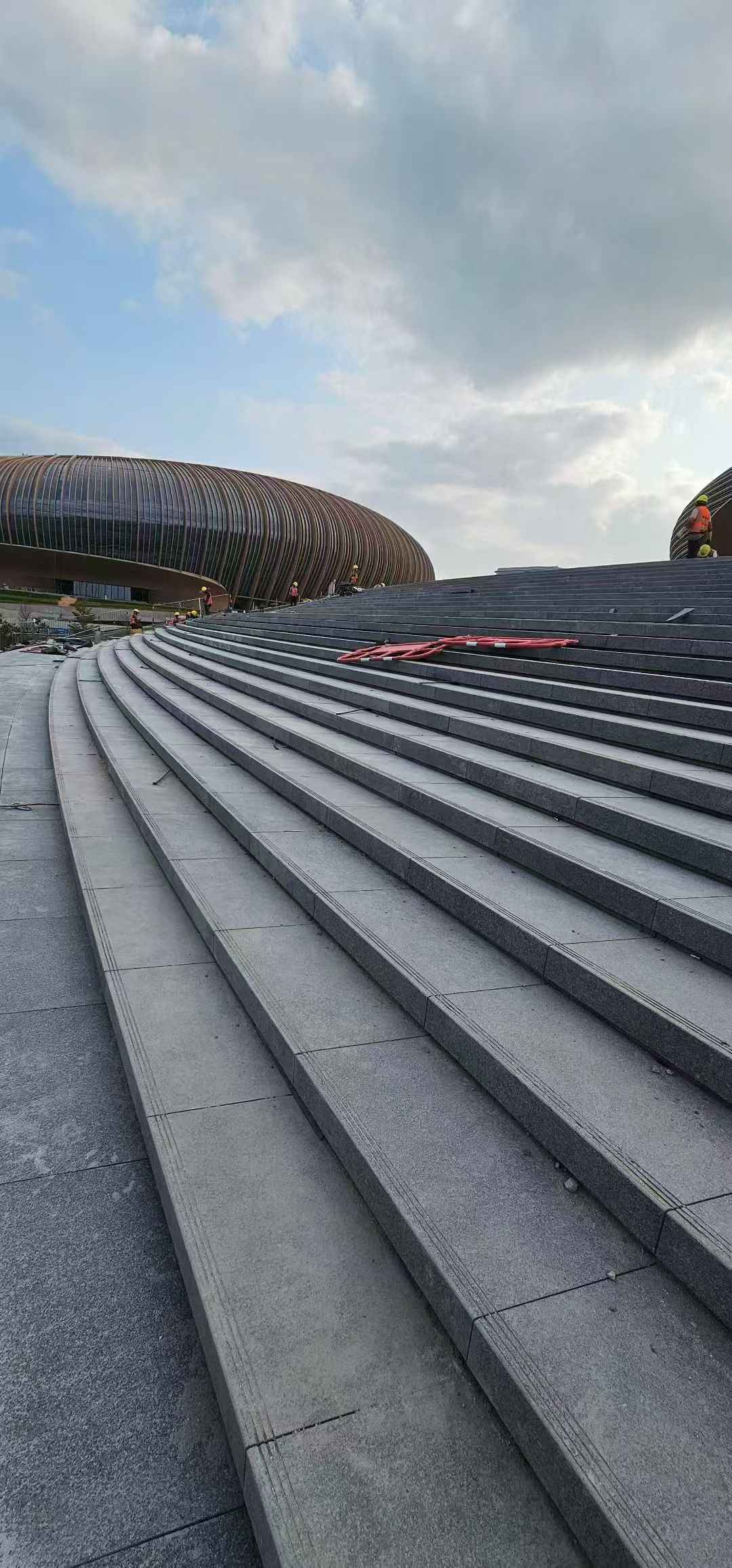 贵州 弧形整石台阶铺装效果图