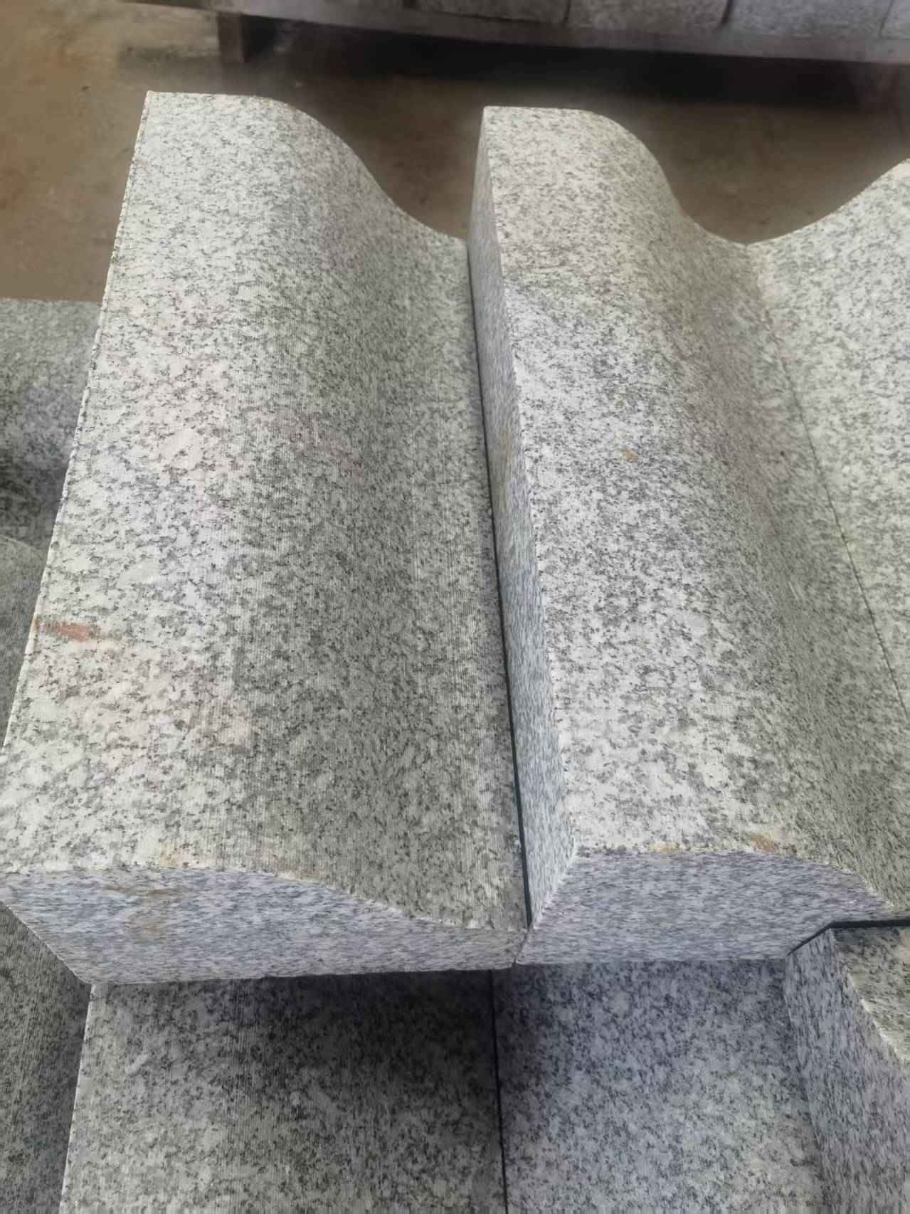 贵州芙蓉白S型拉丝面路沿石
